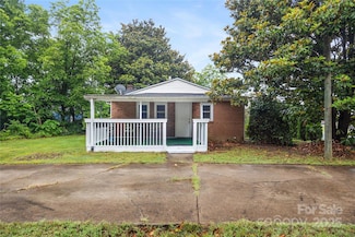 653 Turner St, Mooresville, NC 28115
