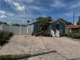 3322 W Saint Joseph St, Tampa, FL 33607
