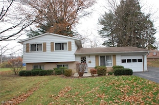 435 S Hillside Dr, Canfield, OH 44406