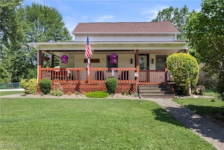 402 Barker St, Wellington, OH 44090