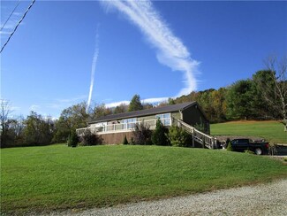 127 Ruff Ln, Acme, PA 15610