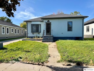 535 N Hall St, Valentine, NE 69201