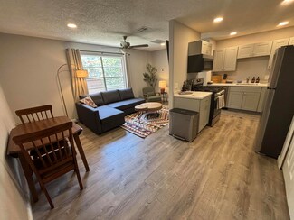 2800 Vail Ave SE Unit 221, Albuquerque, NM 87106