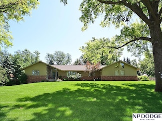 2307 N 103rd Cir, Omaha, NE 68134