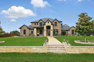 1330 Billingsley Dr, Waxahachie, TX 75167