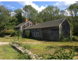 122 County Rd, Plympton, MA 02367