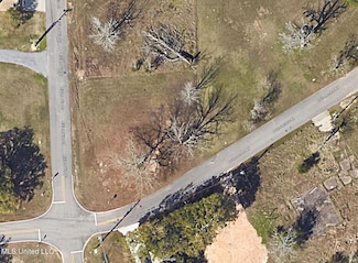 10338 Riviere Vue Dr, Biloxi, MS 39532