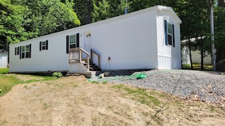 14 Hollow Ln, Gilford, NH 03249