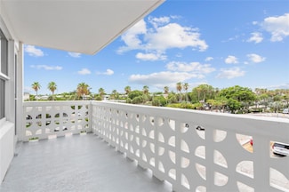 4010 Galt Ocean Dr Unit 312, Fort Lauderdale, FL 33308