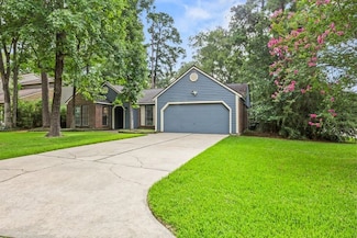 4 N White Pebble Ct, Spring, TX 77380