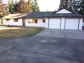14333 SE Morning Sun Ct, Clackamas, OR 97015