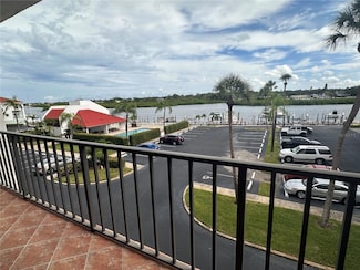 19111 Vista Bay Dr Unit 308, Indian Shores, FL 33785