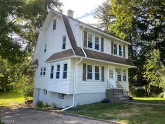 25 River Rd, Montville, NJ 07045