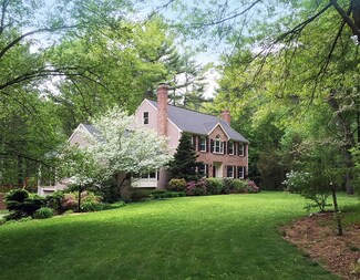 93 Woodbine Rd, Carlisle, MA 01741