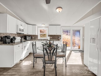 106 Hazy Day, Swannanoa, NC 28778