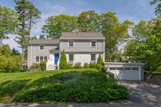 19 Rocky Hill Rd, Cape Elizabeth, ME 04107