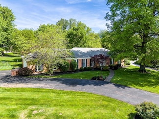 10120 Woodfern Way, Montgomery, OH 45242