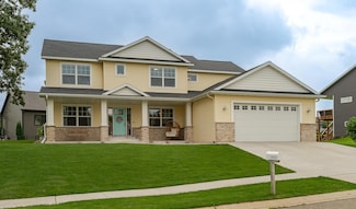 2990 Pinewood Ridge Dr SE, Rochester, MN 55904
