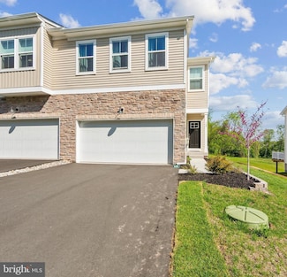 727 Hunsberger Rd, Spring City, PA 19475