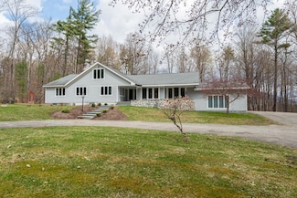 262 Powderhorn Rd, Manchester Center, VT 05255