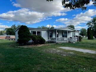 515 S Factory St, Fairmount, IN 46928