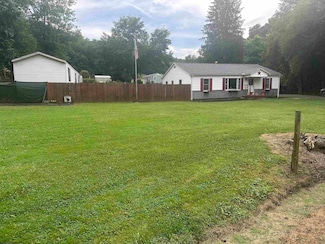 453 Salt Lick Rd, Mannington, WV 26582