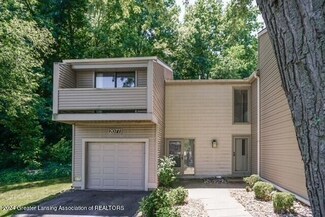 2077 Fox Hollow Dr, Okemos, MI 48864