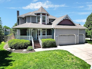 823 Surrey Ln, Maize, KS 67101