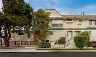 18204 Kingsdale Ave, Redondo Beach, CA 90278