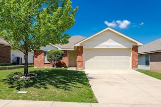 732 Poncho Ln, Haslet, TX 76052