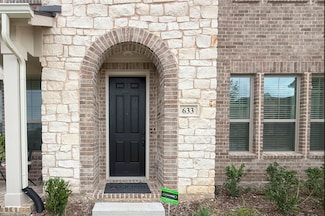 633 4th St, Argyle, TX 76226