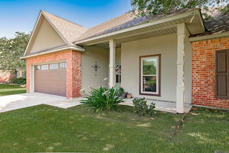 43074 Cypress Bend Ave, Gonzales, LA 70737