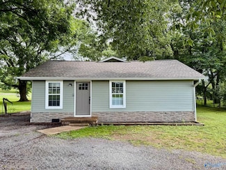 326 Walnut St, Moulton, AL 35650