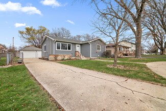 610 E Le Moyne Ave, Lombard, IL 60148
