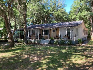 609 Hildebrand Dr, Bonneau, SC 29431