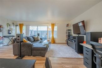18350 Hatteras St Unit 132, Tarzana, CA 91356