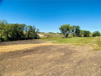 2788 Fox Dr, Williamsburg, IA 52361