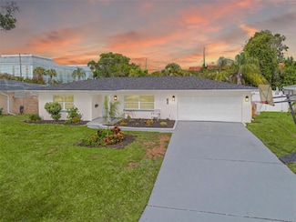 1723 Cypress Ave, Belleair, FL 33756