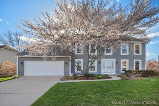 761 Clarendon Ln, Aurora, IL 60504
