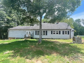 5750 Poovey Dr, Granite Falls, NC 28630