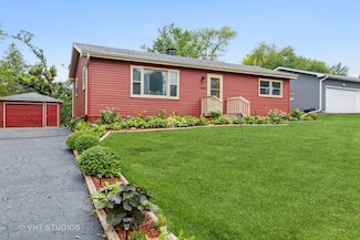 2413 Michael St, Wonder Lake, IL 60097