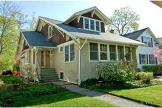 212 W Madison Ave, Wheaton, IL 60187