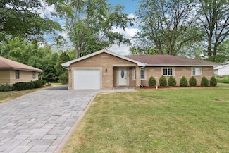 1112 Rosary Ln, Joliet, IL 60435