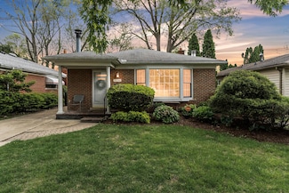 19150 Lexington, Redford, MI 48240