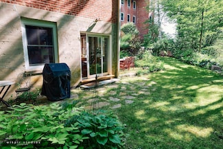 374 Union St Unit 102, Peterborough, NH 03458