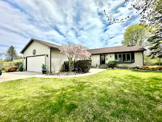 173 N Addison St, Alpena, MI 49707