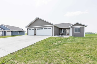 349 White St, Benton, WI 53803