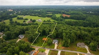 883 Kapstone Crossing, Lexington, NC 27295