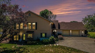 1809 Solar Cir, Smithville, MO 64089