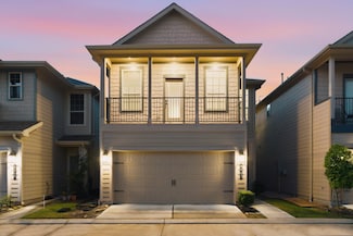 8663 Cedardale Park Dr, Houston, TX 77063